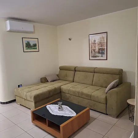 Luka Appartamento Pola